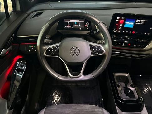 Used 2022 Volkswagen ID.4 Pro image 17