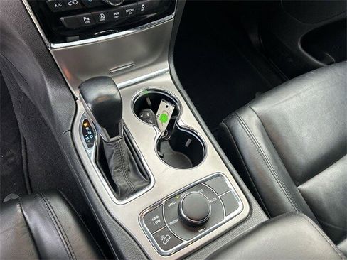 Certified 2021 Jeep Grand Cherokee Limited image 22