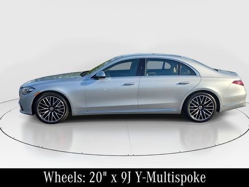 Used 2022 Mercedes-Benz S 580 4MATIC Sedan w/ Warmth & Comfort Package image 9