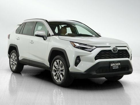 Used 2025 Toyota RAV4 XLE Premium AWD/4WD image 7