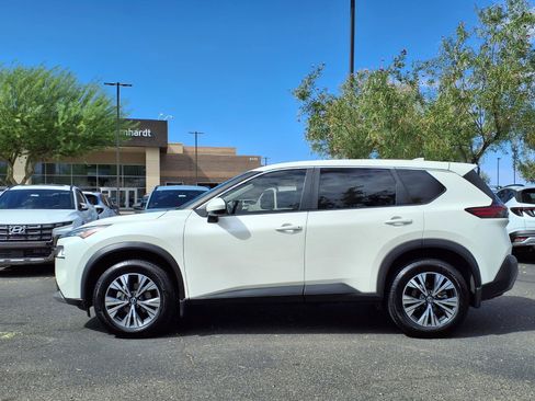 Used 2023 Nissan Rogue SV FWD image 3