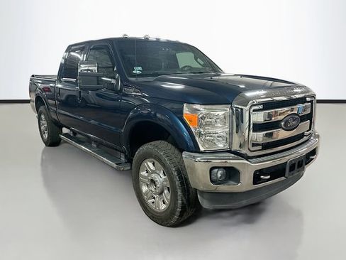 Used 2013 Ford F250 Lariat w/ Chrome Pkg image 3
