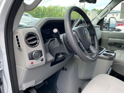 New 2026 Ford E-350 and Econoline 350 Super Duty w/ Power Equipment Group image 44