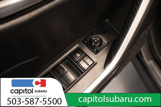 Used 2025 Toyota RAV4 XLE AWD/4WD image 10