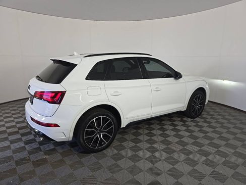 Used 2023 Audi SQ5 Premium Plus w/ Premium Plus Package AWD/4WD image 4