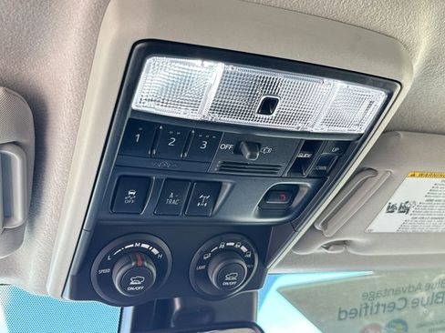 Used 2021 Toyota 4Runner Venture w/ Moonroof Package AWD/4WD image 25