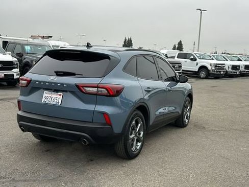 Certified 2025 Ford Escape ST-Line image 3