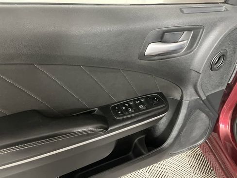 Used 2019 Dodge Charger GT image 13