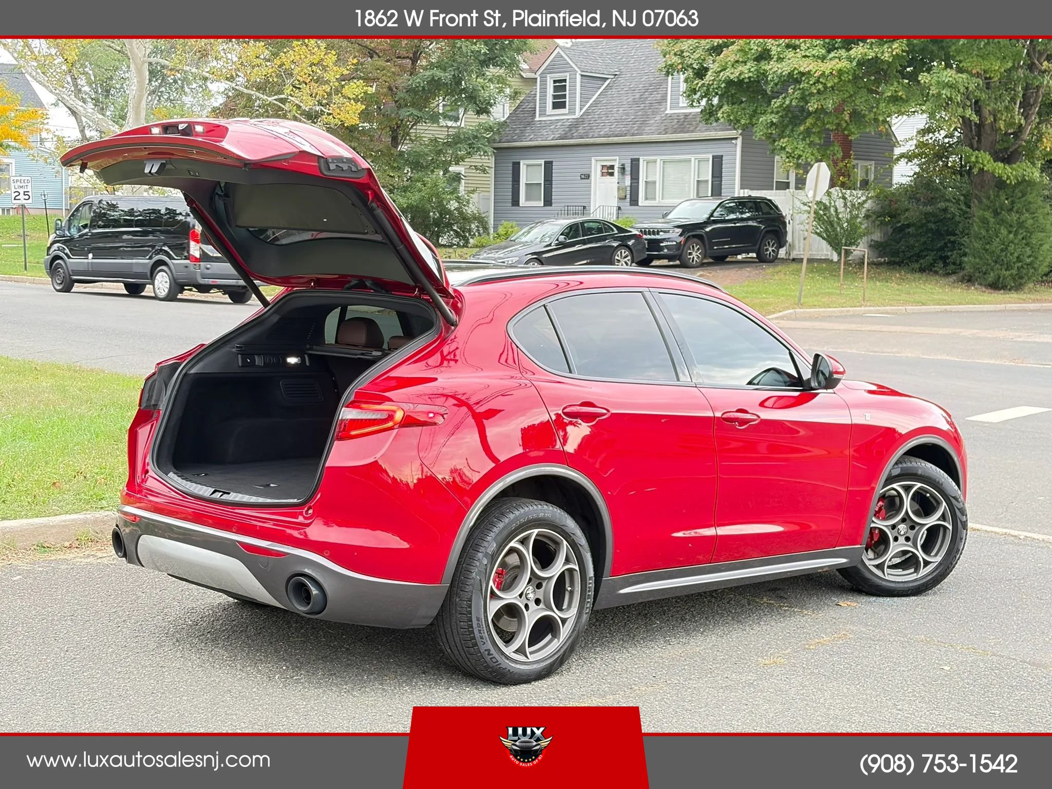 Used 2023 Alfa Romeo Stelvio Ti AWD/4WD image 18
