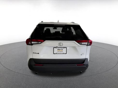 Used 2025 Toyota RAV4 LE image 12