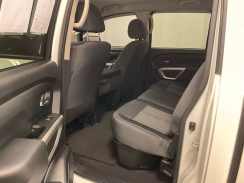 Used 2023 Nissan Titan SV w/ Accessory Utility Package image 31