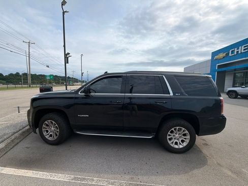 Used 2020 GMC Yukon SLT AWD/4WD image 3
