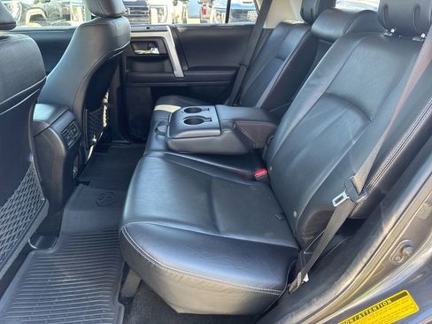 Used 2022 Toyota 4Runner Limited AWD/4WD image 6