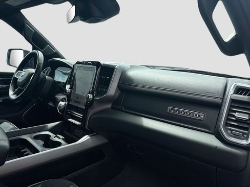 Used 2023 RAM 1500 Laramie AWD/4WD image 32