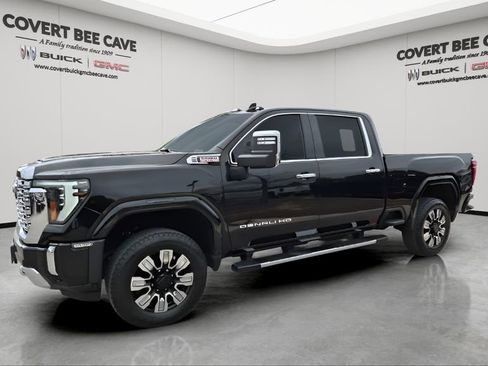 Used 2024 GMC Sierra 2500 Denali w/ Denali Reserve Package image 4
