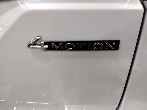 New 2026 Volkswagen Atlas SE image 13