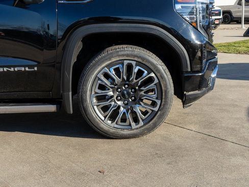 Used 2023 GMC Sierra 1500 Denali Ultimate image 40