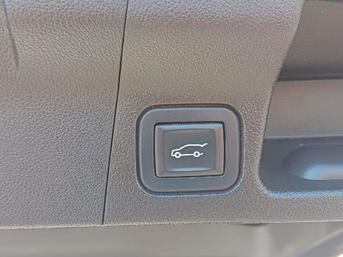 Used 2019 GMC Acadia Denali w/ Technology Package image 32