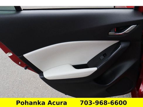 Used 2018 MAZDA MAZDA3 Grand Touring w/ Premium Equipment Package image 26