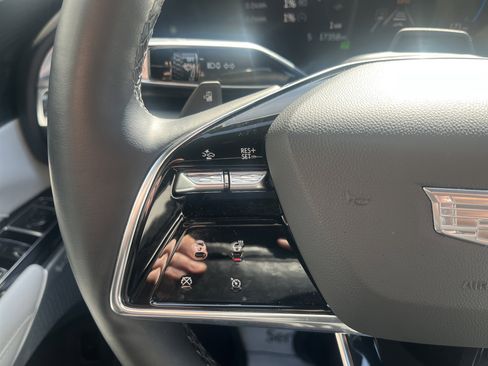 Used 2024 Cadillac Lyriq Sport image 22