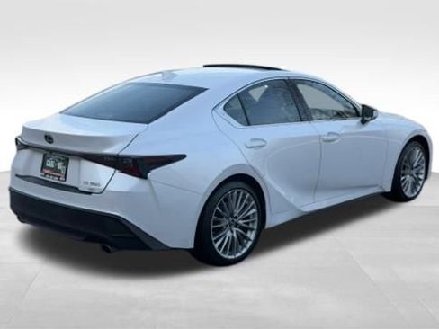 Used 2022 Lexus IS 300 AWD w/ Premium Package image 6