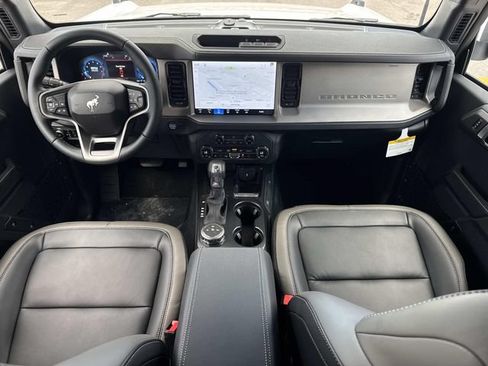 New 2026 Ford Bronco Outer Banks AWD/4WD image 17