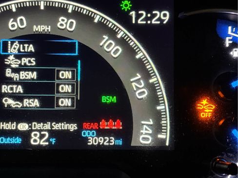 Certified 2024 Toyota RAV4 SE w/ Convenience Package AWD/4WD image 11