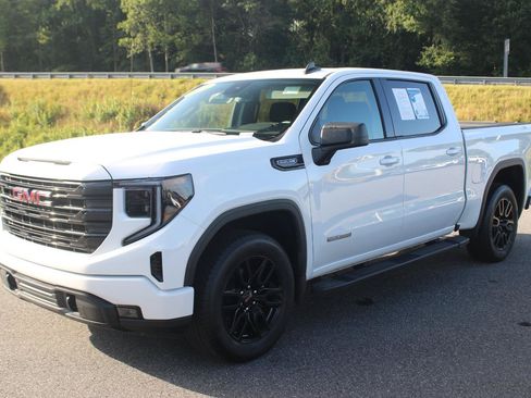 Used 2024 GMC Sierra 1500 Elevation AWD/4WD image 3