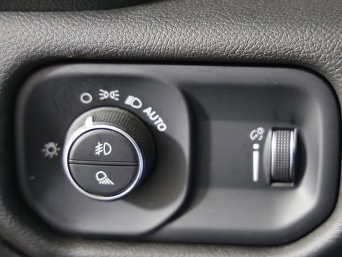 Used 2024 RAM 1500 Lone Star image 23