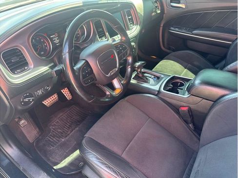 Used 2020 Dodge Charger Scat Pack w/ Plus Group RWD image 9