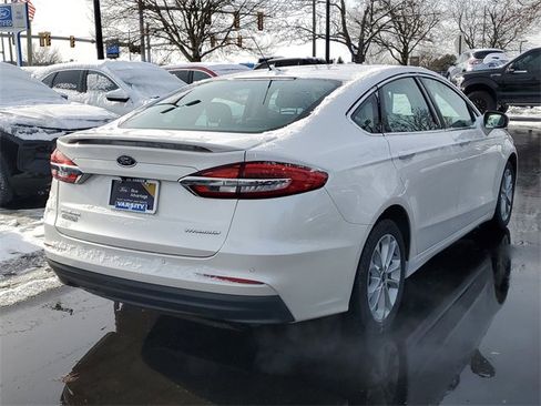 Certified 2019 Ford Fusion Energi Titanium image 4