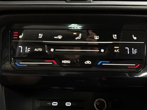 New 2026 Volkswagen Taos SEL AWD/4WD image 26