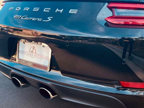 Used 2019 Porsche 911 Carrera S image 19