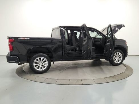 Used 2022 Chevrolet Silverado 1500 Custom w/ LPO, Dark Essentials Package AWD/4WD image 16