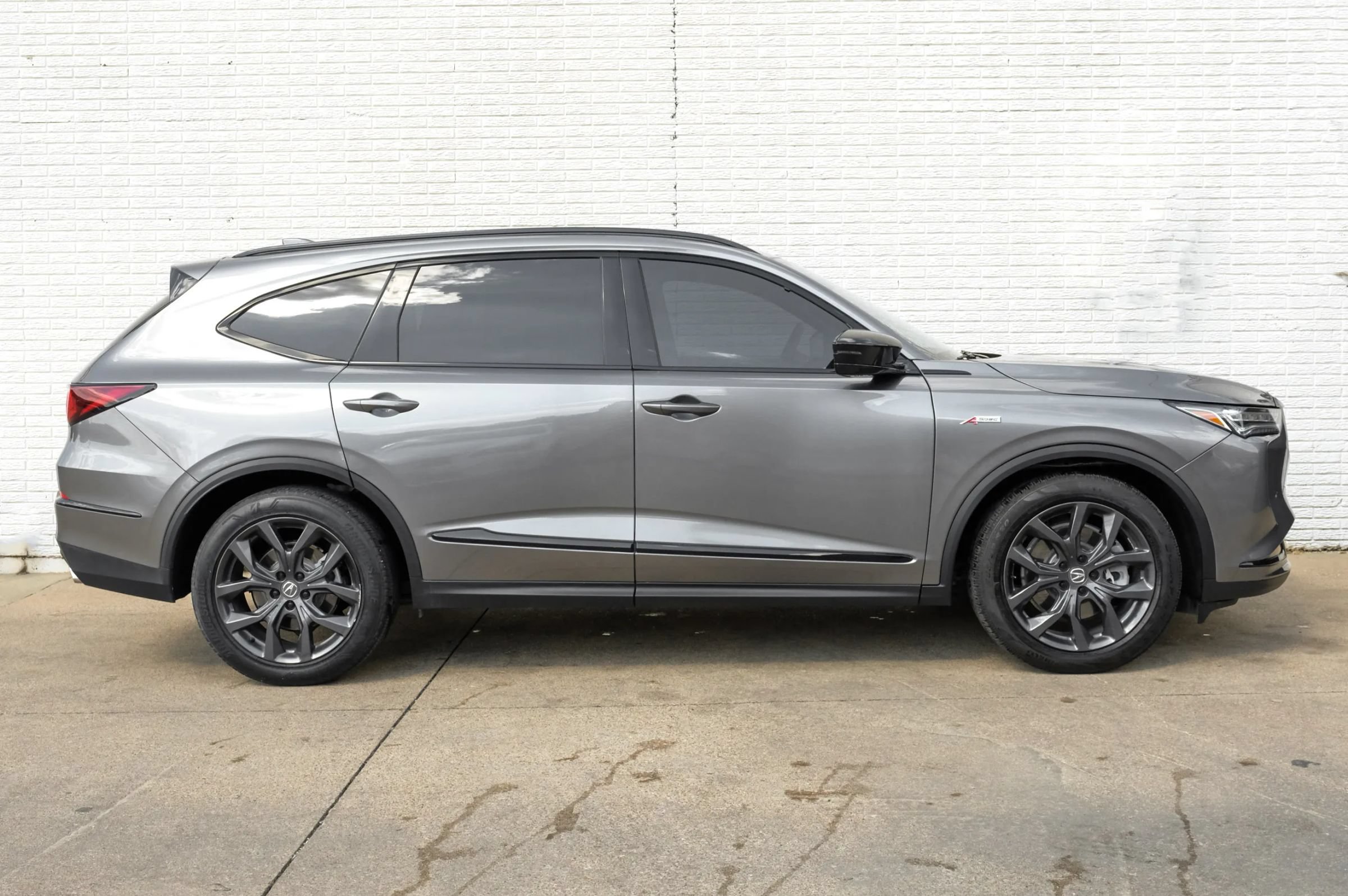 Used 2023 Acura MDX A-Spec AWD/4WD image 9