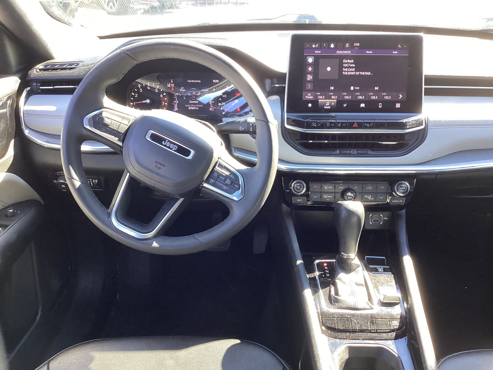 Used 2024 Jeep Compass Limited AWD/4WD image 13
