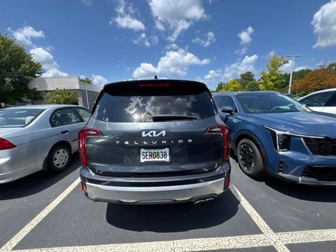 Used 2024 Kia Telluride S w/ S Sunroof Package FWD image 3