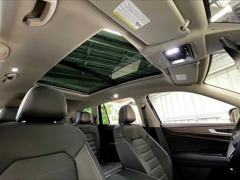 New 2025 Volkswagen Atlas SEL image 29