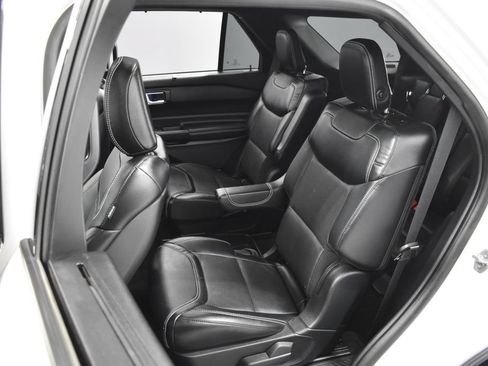 Used 2020 Ford Explorer ST w/ Premium Technology Package AWD/4WD image 32