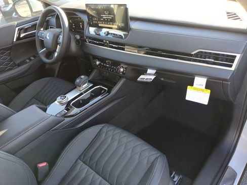 New 2026 Mitsubishi Outlander SEL FWD image 15