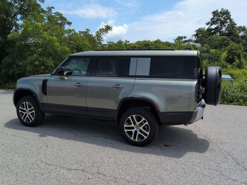 Used 2025 Land Rover Defender 130 S AWD/4WD image 4