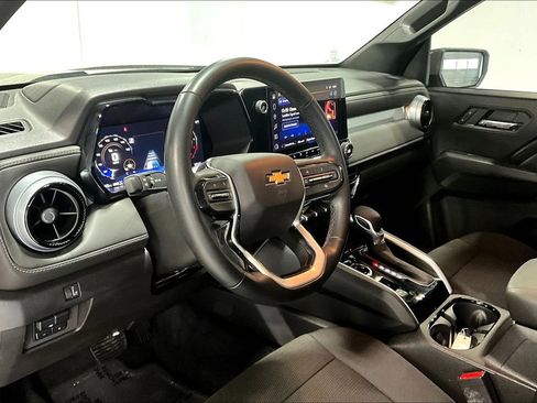 Used 2024 Chevrolet Colorado LT w/ LT Convenience Package II image 16