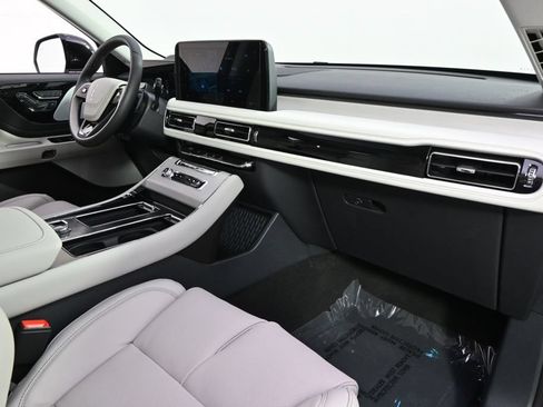 New 2026 Lincoln Aviator Reserve AWD/4WD image 15