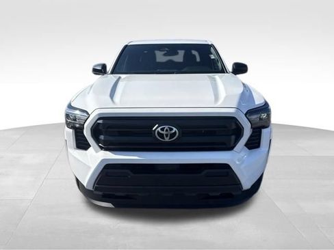 Used 2024 Toyota Tacoma SR AWD/4WD image 8