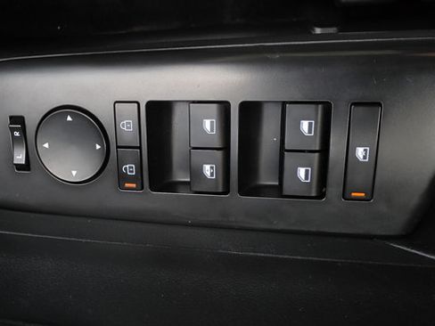 Used 2024 Hyundai Kona SEL FWD image 11