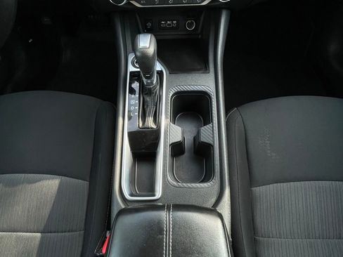 Used 2024 Nissan Sentra SV FWD image 19
