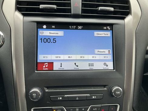 Used 2017 Ford Fusion SE w/ Equipment Group 201A image 13