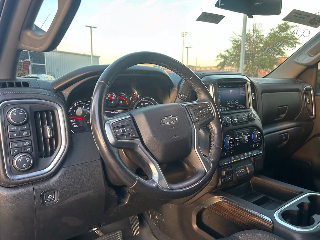 Used 2021 Chevrolet Silverado 1500 RST w/ Redline Edition AWD/4WD image 14
