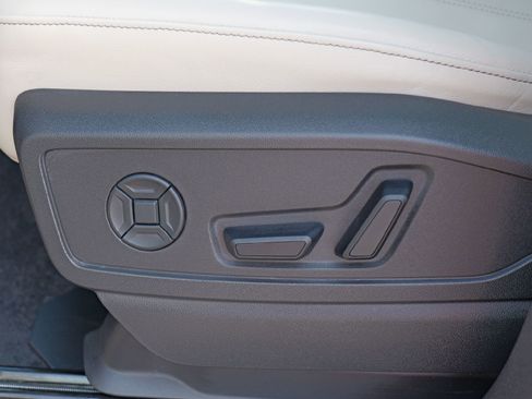 Used 2025 Audi Q5 Premium Plus w/ Premium Plus image 26