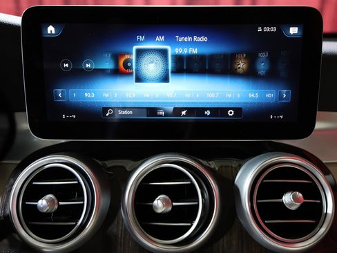 Used 2021 Mercedes-Benz GLC 300 image 18